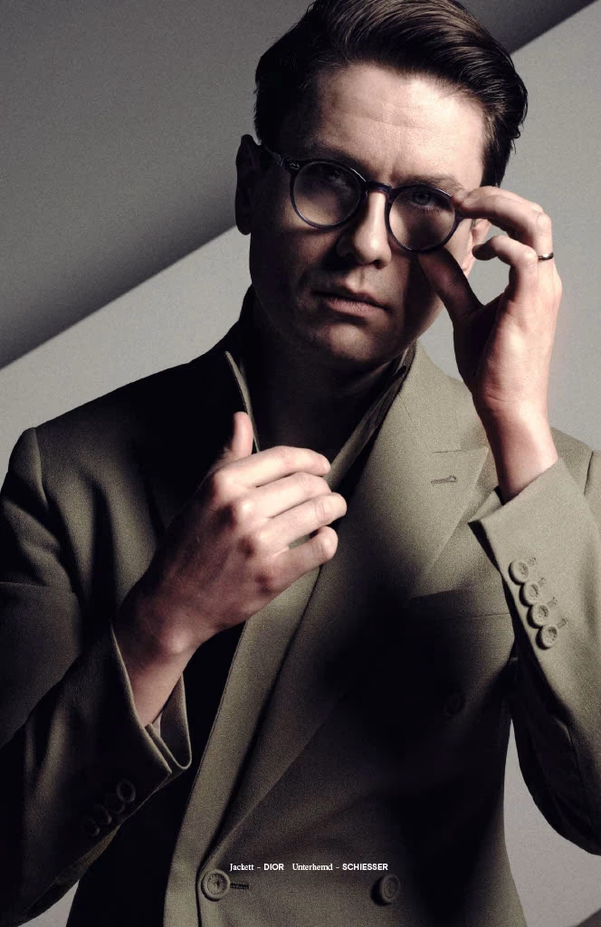 Focus Style Magazine. High Fashion and High Class Journalism